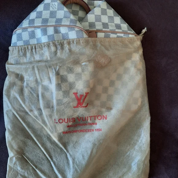 Luxurious Bag - Picture 6 of 6